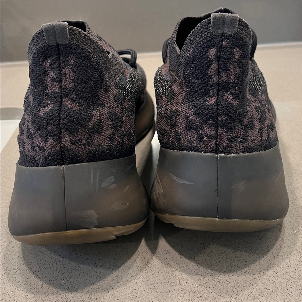 Men’s Adidas Yeezy Boost 380 Onyx - Picture 4 of 13